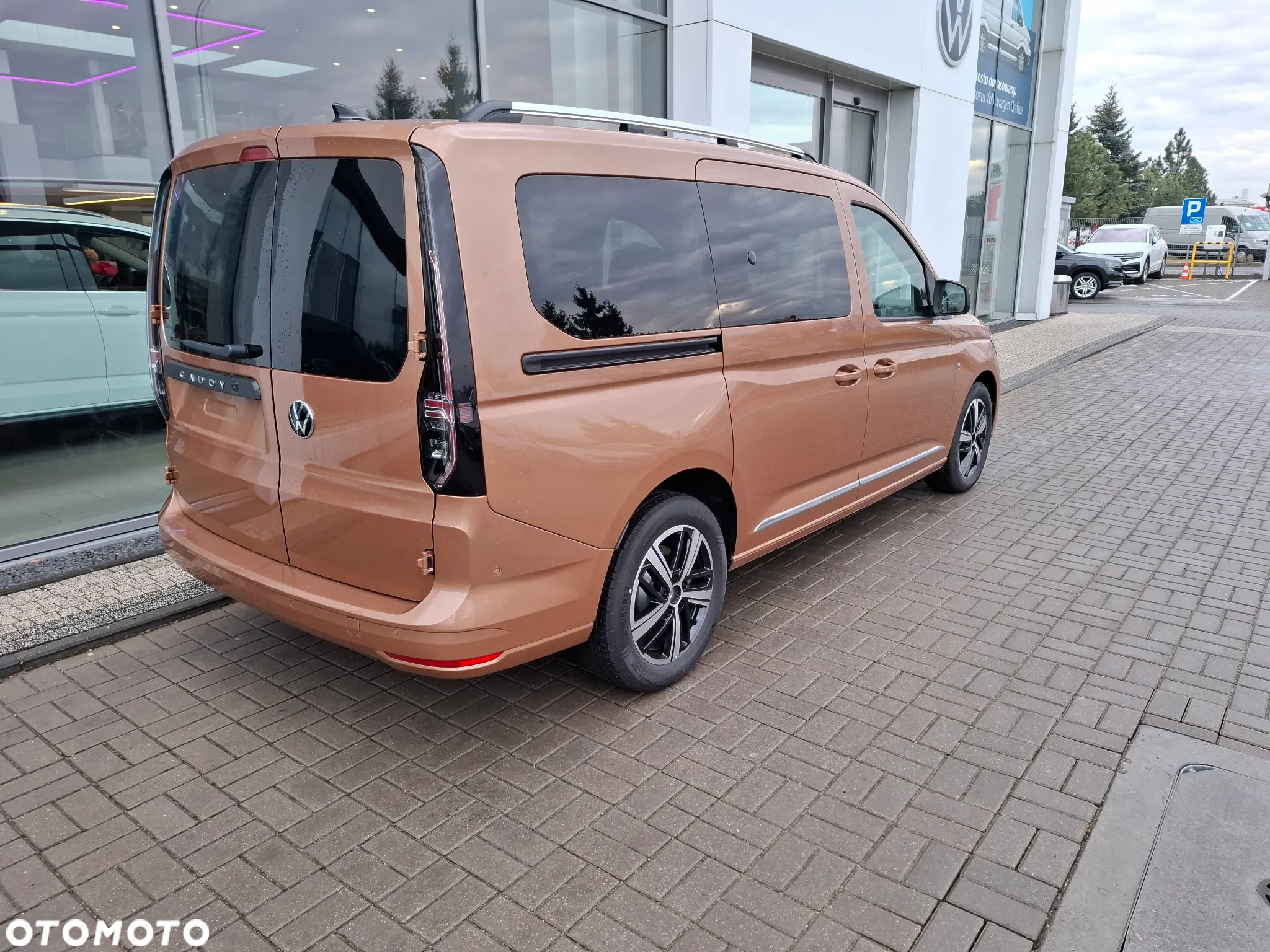 Volkswagen Caddy Maxi 2.0 TDI Style DSG - 3