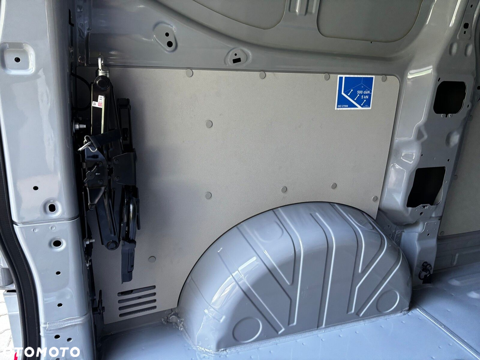 Volkswagen Transporter 2.0 TDI 150 KM 8-b automat. L1 - 34