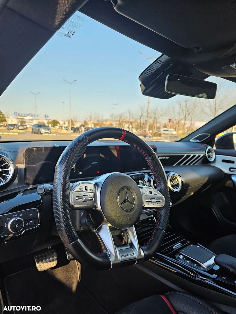 Mercedes-Benz CLA - 12