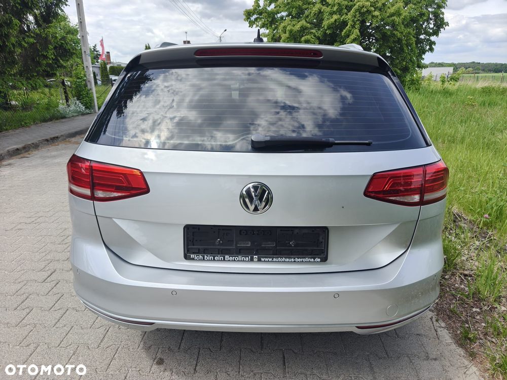 Volkswagen Passat - 8