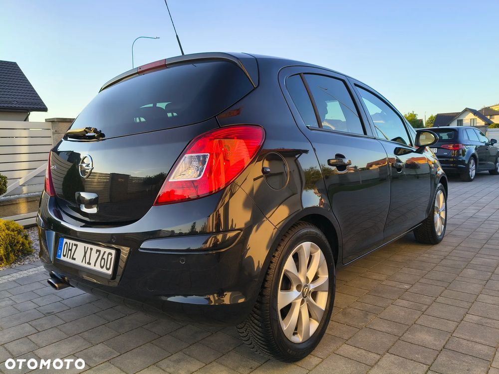 Opel Corsa 1.4 16V Energy - 8