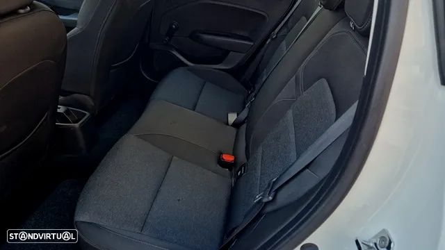 Renault Clio 1.6 E-Tech Edition One - 10