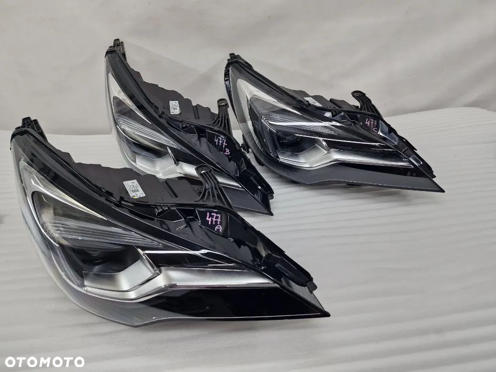 OPEL ASTRA K V 15-  IDEALNA FULL LED PRAWA LAMPA PRZEDNIA PRZÓD , NR 39055746 , INTELLI LUX , NR AUKCJI LL477