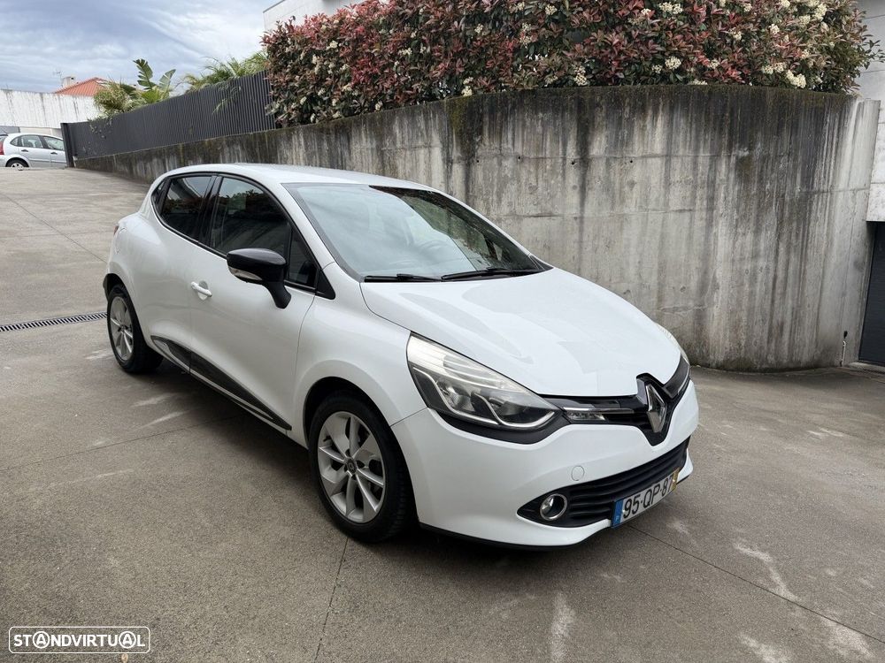 Renault Clio 1.5 dCi Dynamique S - 3