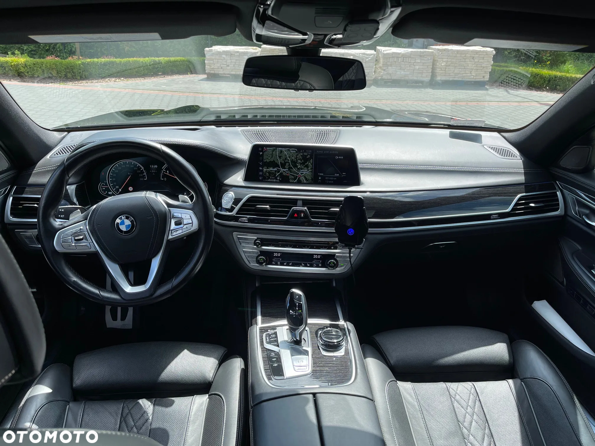 BMW Seria 7 750Li xDrive - 11