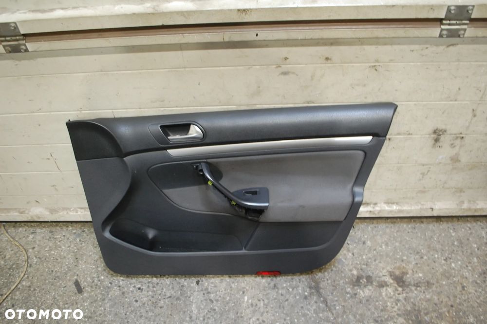 BOCZEK TAPICERKA DRZWI PRAWY PRZÓD PRZEDNIA PRAWA 1K4868110 VW GOLF V KOMBI 5D - 1