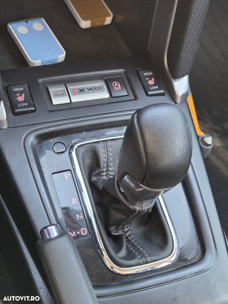 Subaru Forester 2.0i CVT Exclusive ES - 6