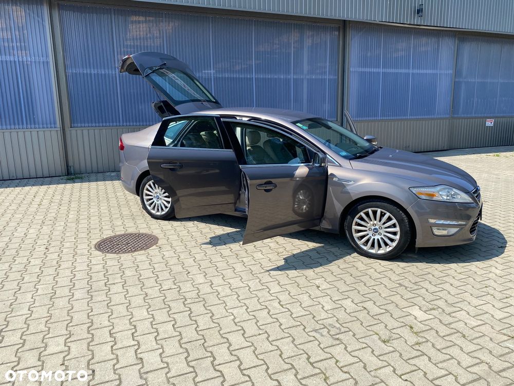 Ford Mondeo 2.0 EcoBoost Titanium - 14