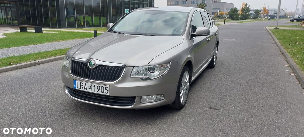 Skoda Superb 3.6 V6 4x4 DSG Elegance - 3