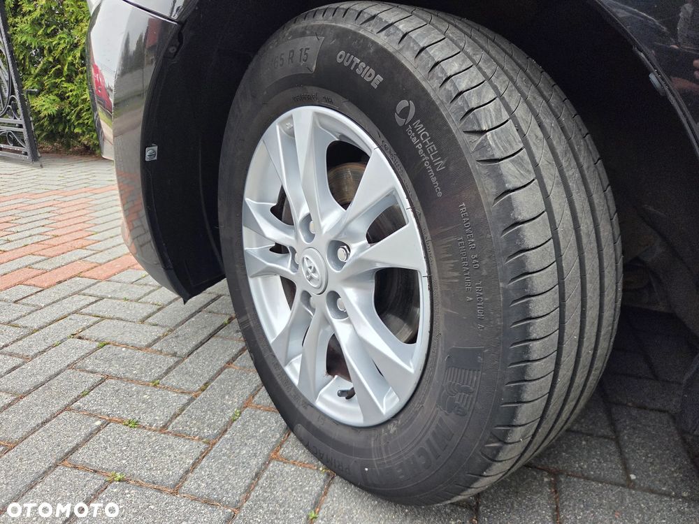 Toyota Auris 1.4 D-4D Terra - 12