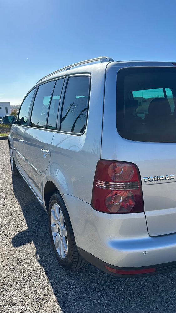 VW Touran 1.9 TDi Highline BlueM. 7L - 7