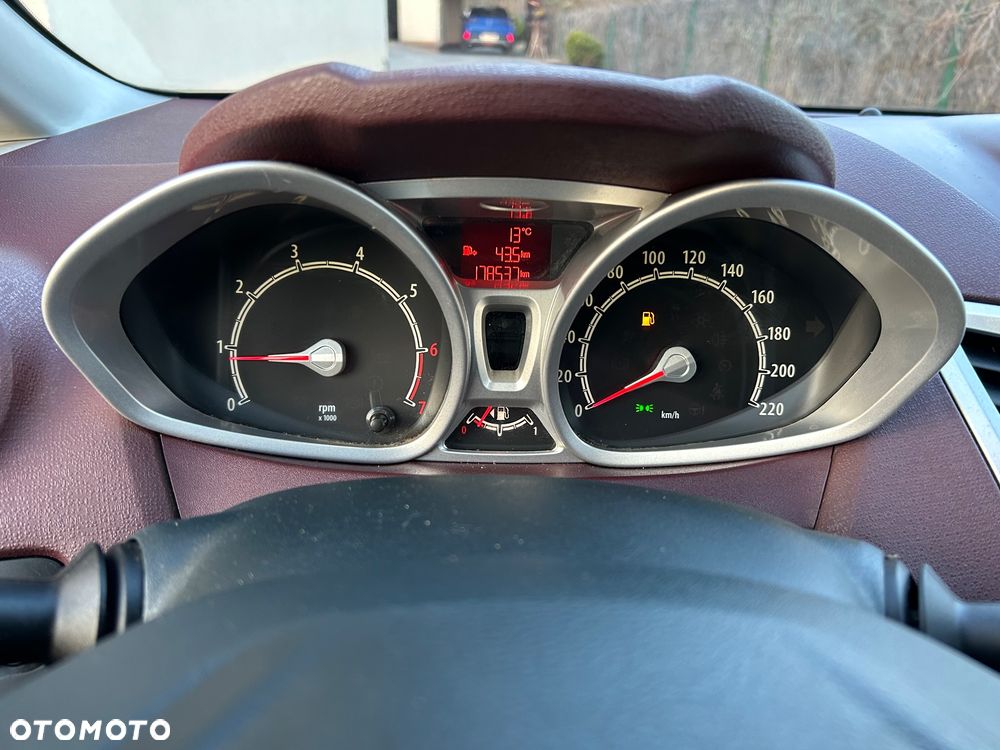 Ford Fiesta 1.4 Titanium EU5 - 18