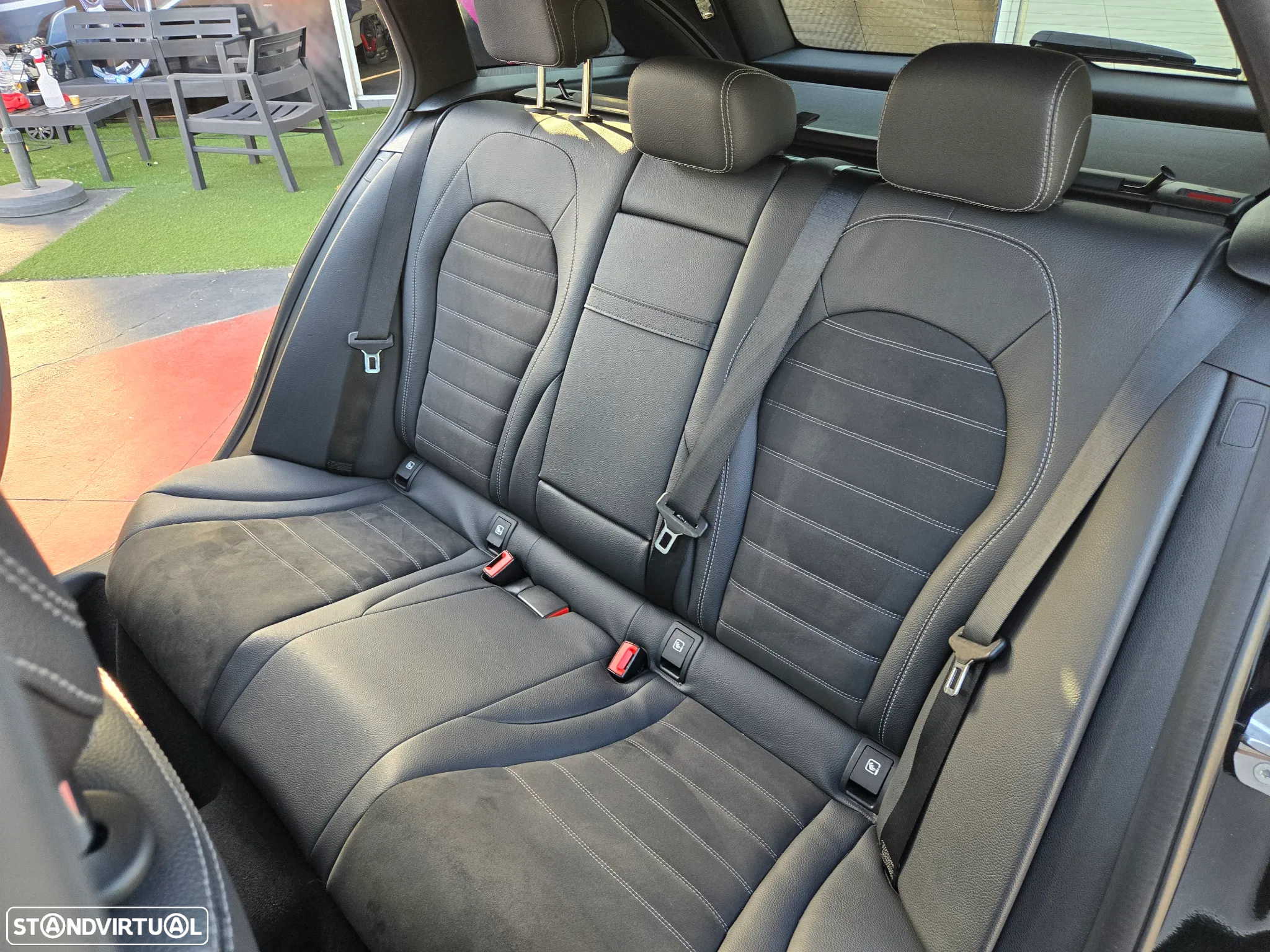 Mercedes-Benz C 300 de AMG Line - 35
