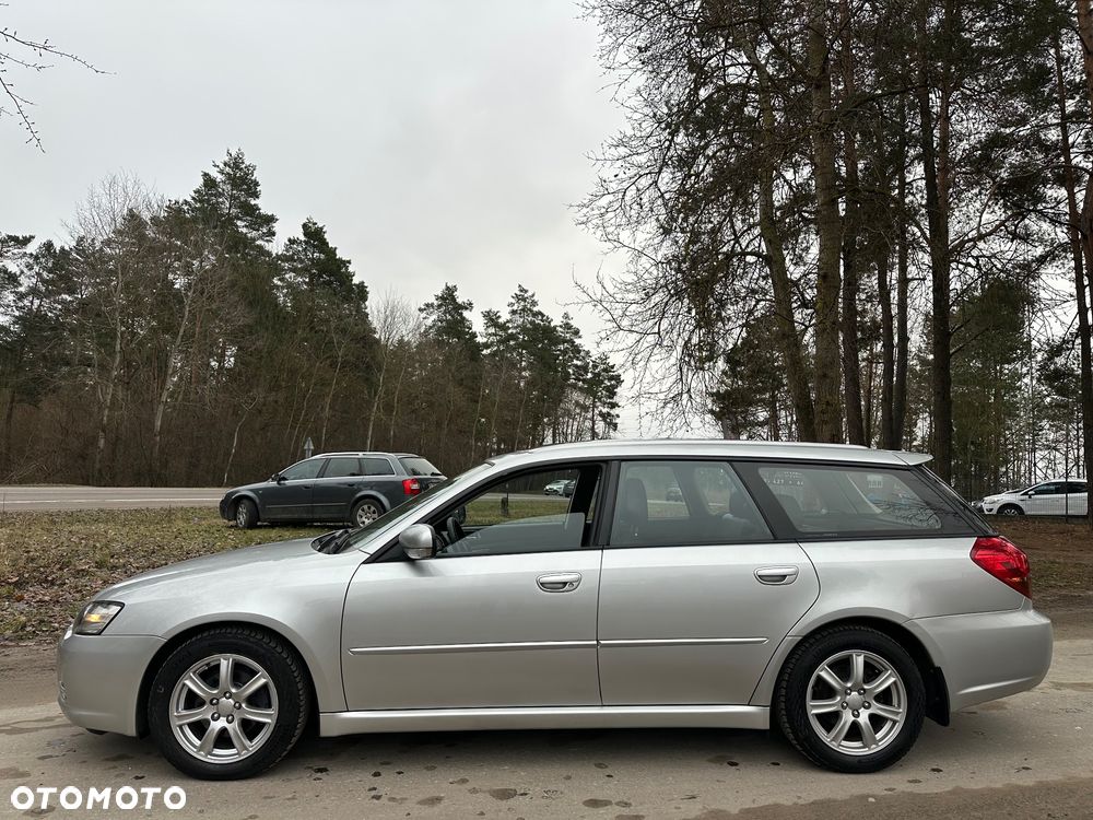 Subaru Legacy - 11