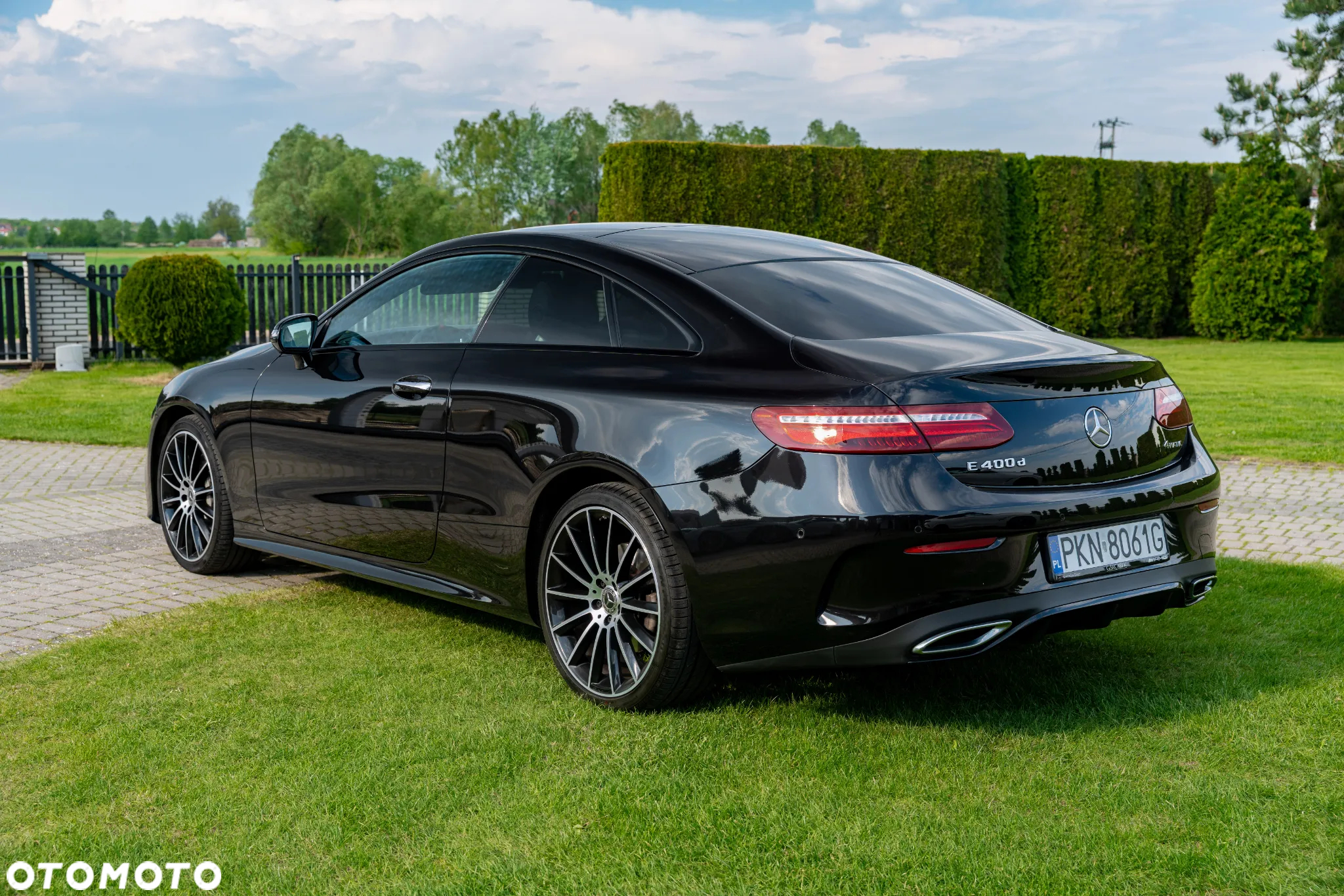 Mercedes-Benz Klasa E 400 d 4Matic Coupe 9G-TRONIC AMG Line - 35
