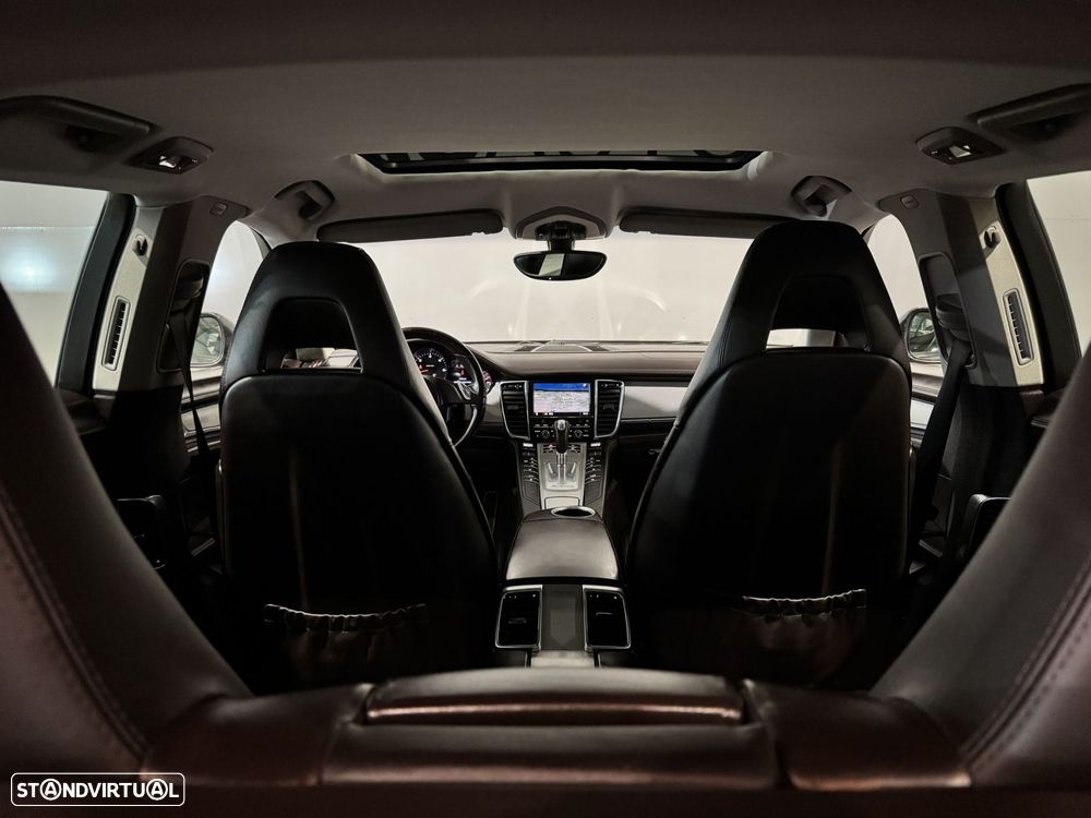 Porsche Panamera - 28