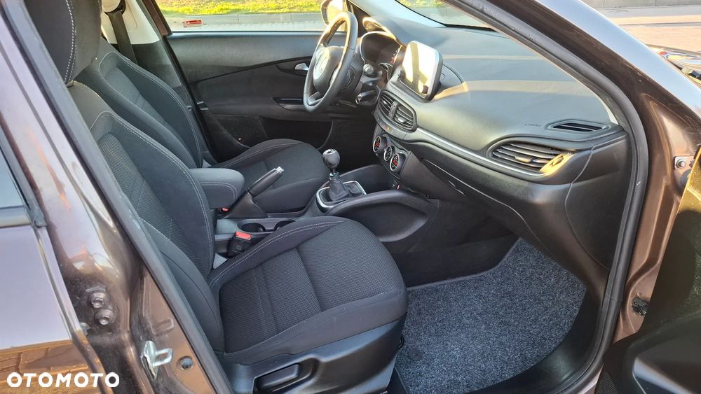 Fiat Tipo 1.4 T-Jet Business Line - 9