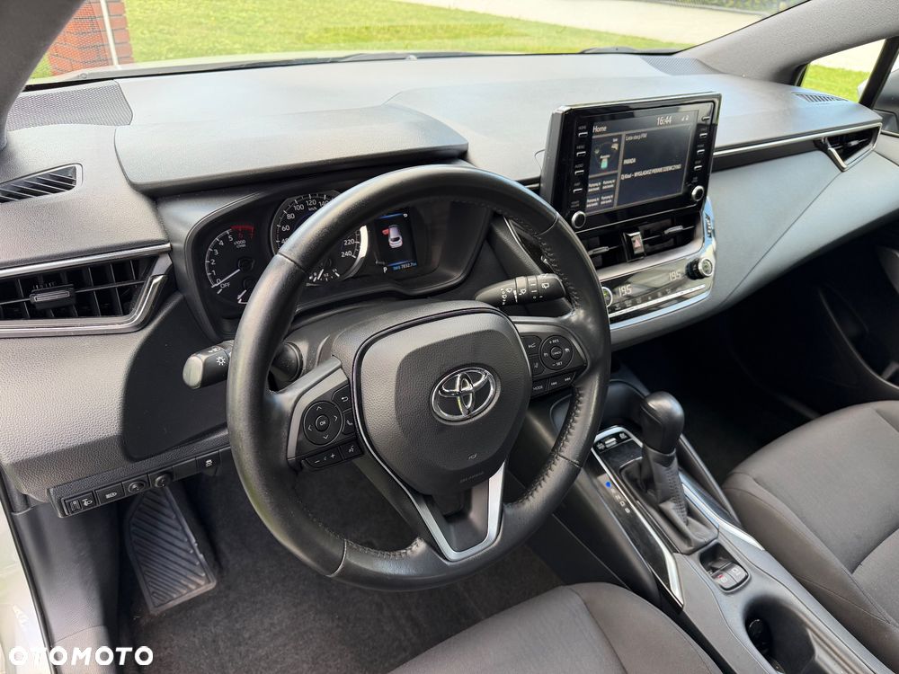 Toyota Corolla 1.8 Hybrid Comfort - 18