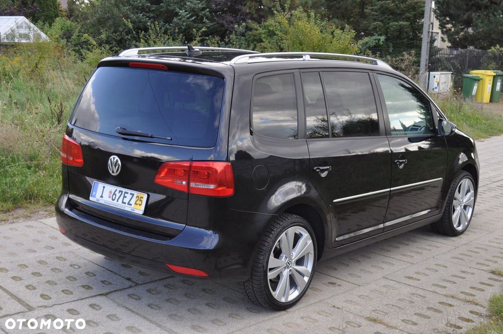 Volkswagen Touran - 4