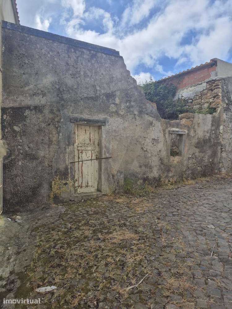 Ruína com projeto aprovado em Vila Pouca, Mafra - Grande imagem: 3/6