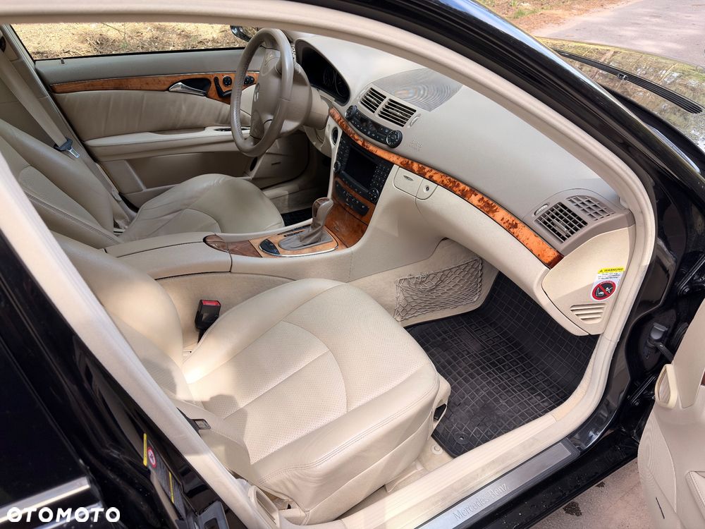 Mercedes-Benz Klasa E 350 7G-TRONIC Elegance - 13