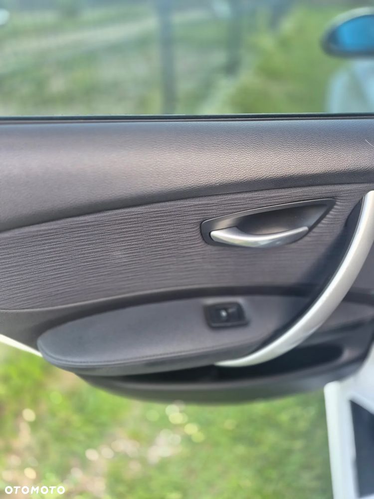 BMW Seria 1 118i - 15