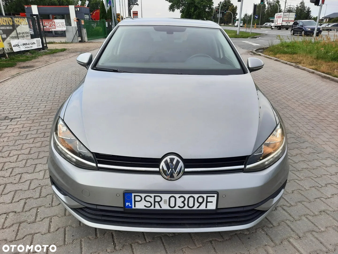 Volkswagen Golf 1.6 TDI (BlueMotion Technology) DSG Comfortline - 4