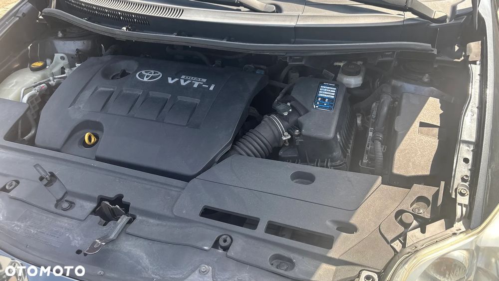 Toyota Auris 1.6 VVT-i Team - 9
