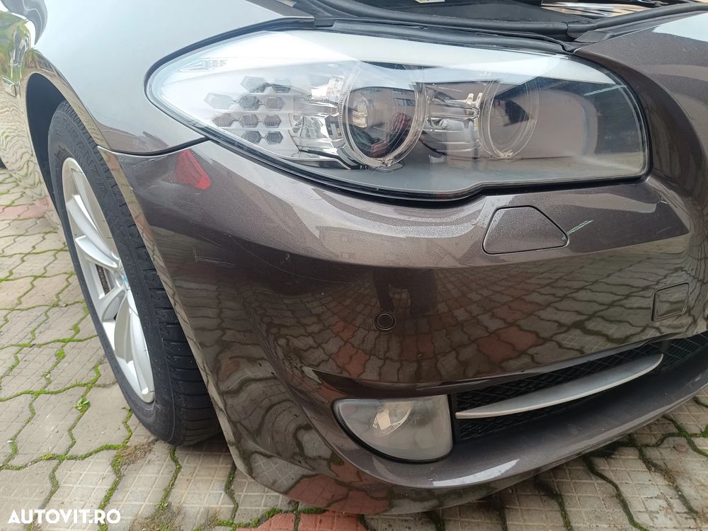 BMW Seria 5 520d Touring Luxury Line - 34