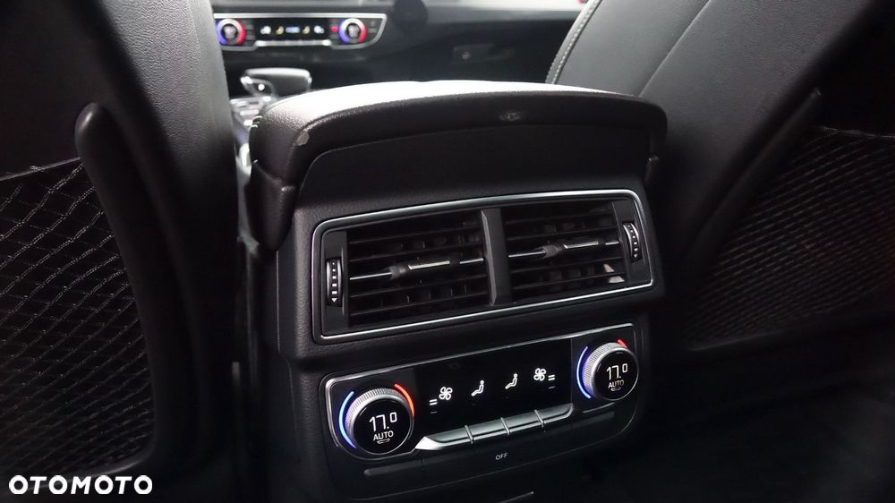 Audi Q7 - 40