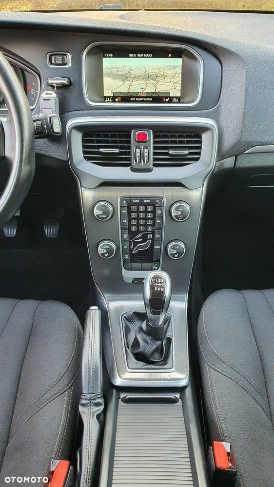 Volvo V40 D2 Kinetic - 20