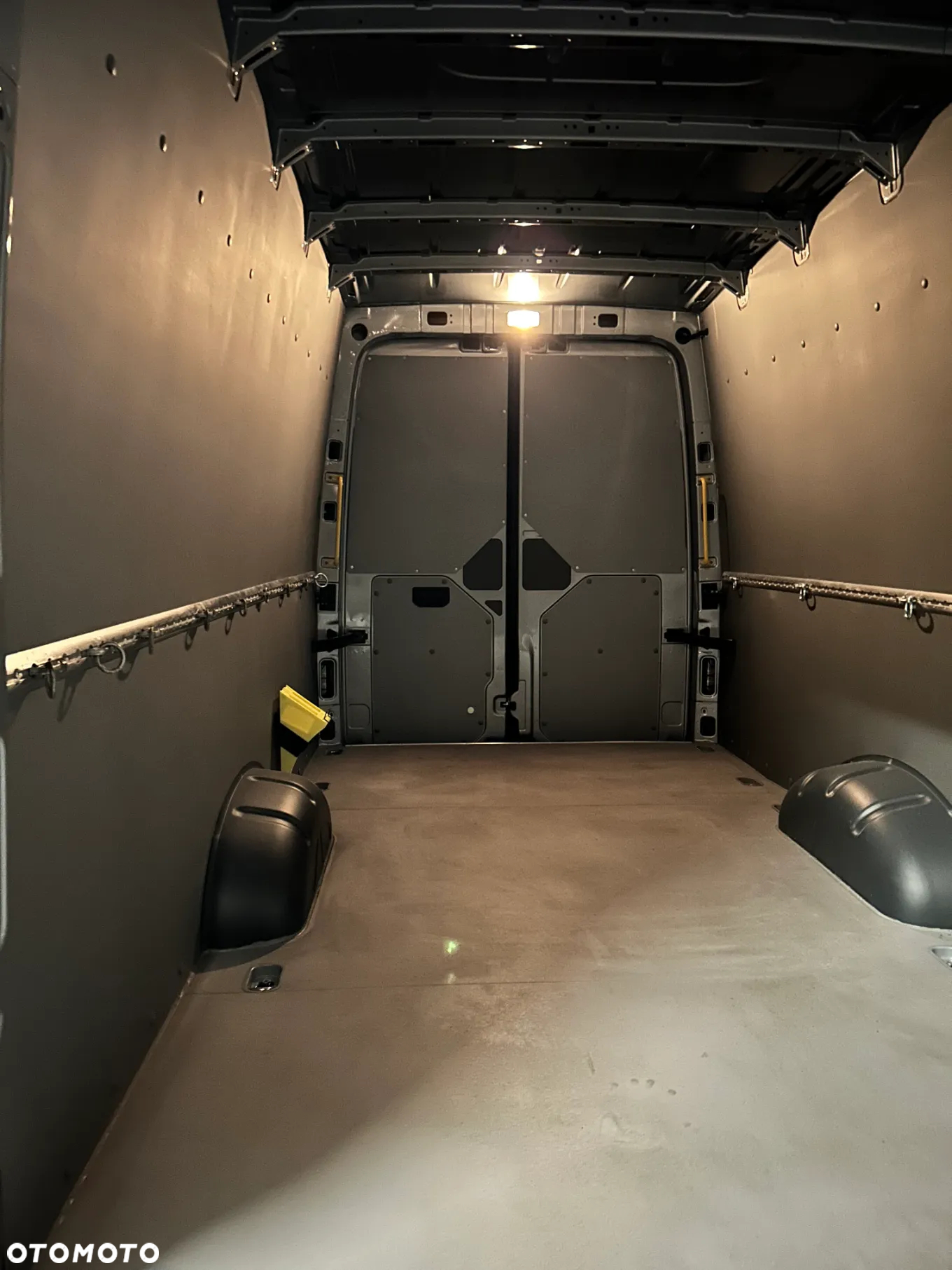 Volkswagen CRAFTER L5H3 ZABUDOWA - 14