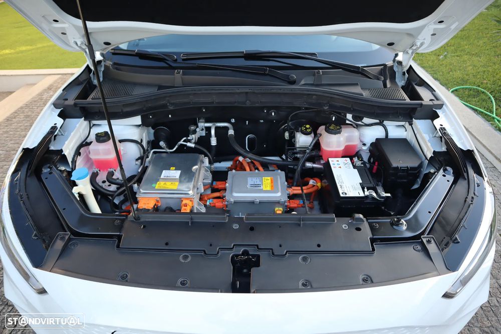 MG ZS EV 72.6 kWh Luxury - 12