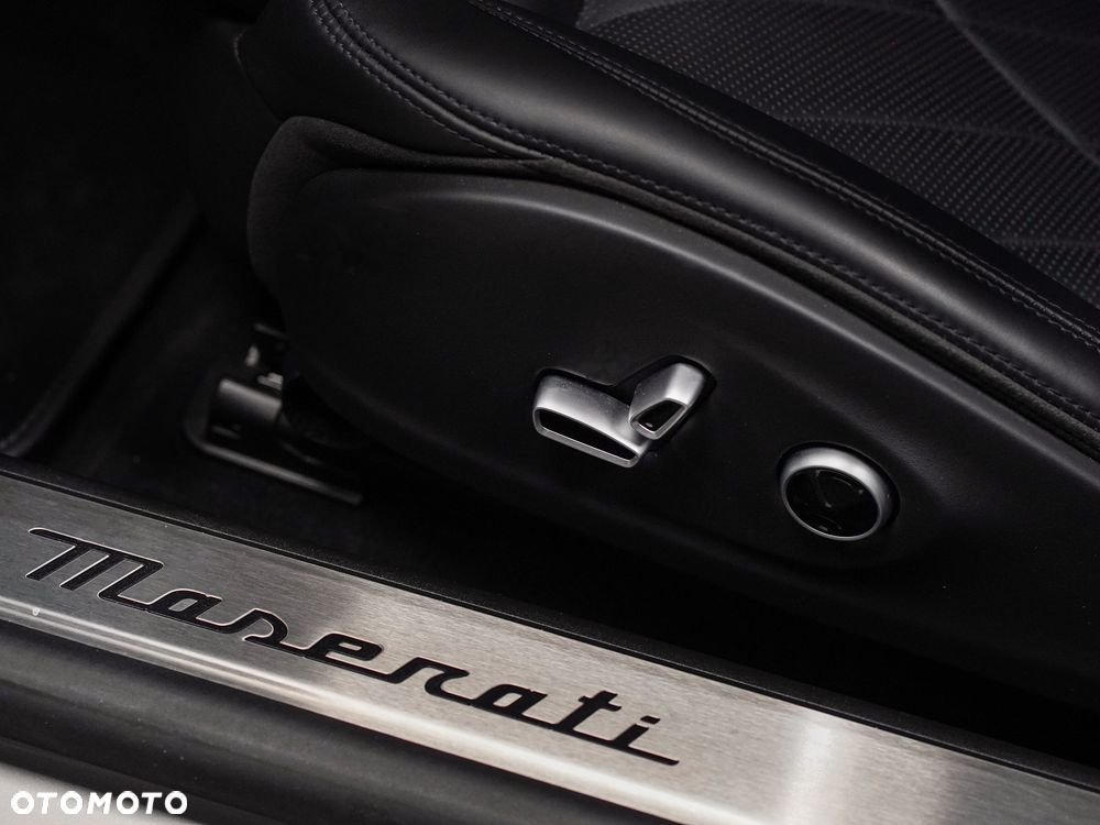 Maserati GranTurismo - 38