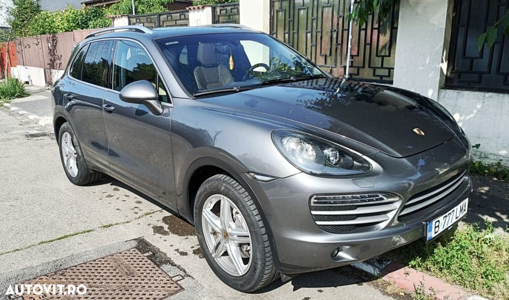 Porsche Cayenne - 5