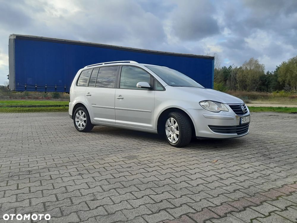 Volkswagen Touran 1.9 TDI Welcome - 2