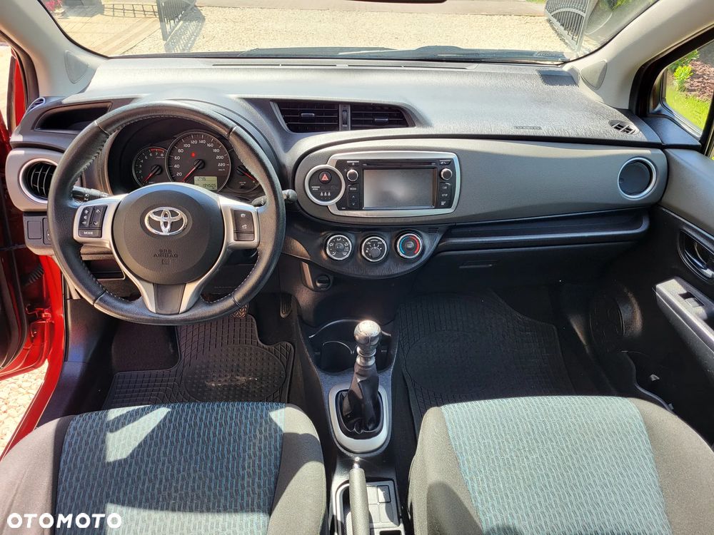 Toyota Yaris 1.33 Premium - 16