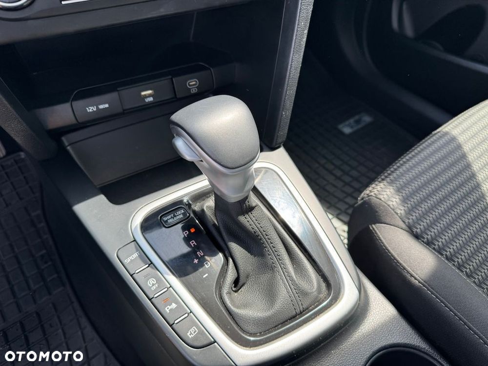 Kia Ceed 1.5 T-GDI M DCT - 12