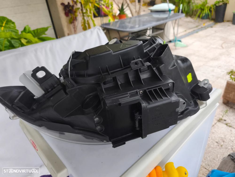 Farol esquerdo bi-xenon Led BMW e82 E87 serie 1 - 6