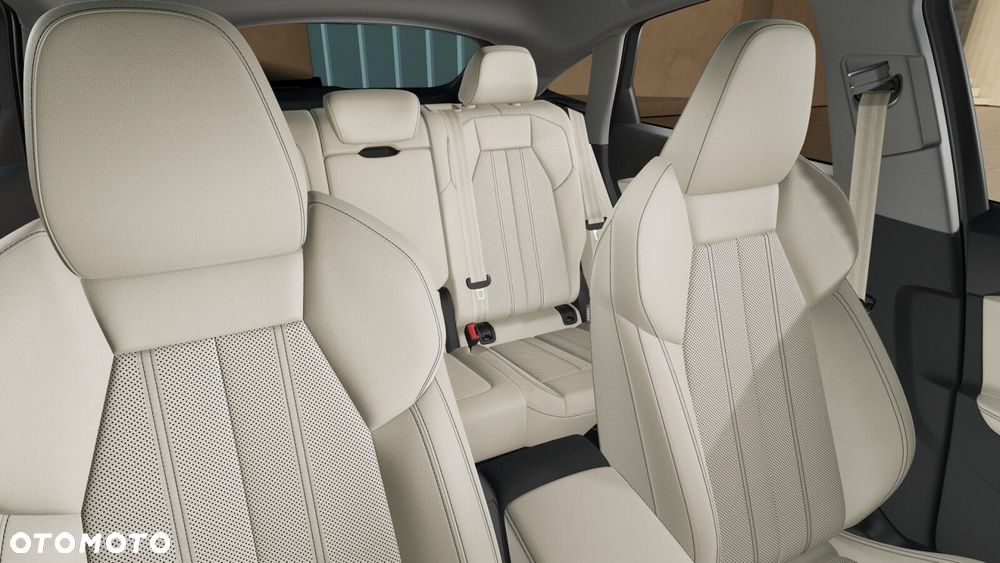 Audi Q5 Sportback - 9