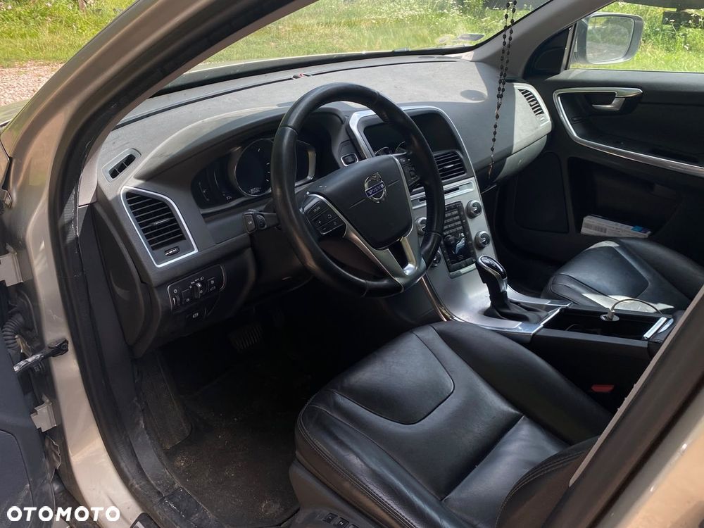 Volvo XC 60 D4 Inscription - 6