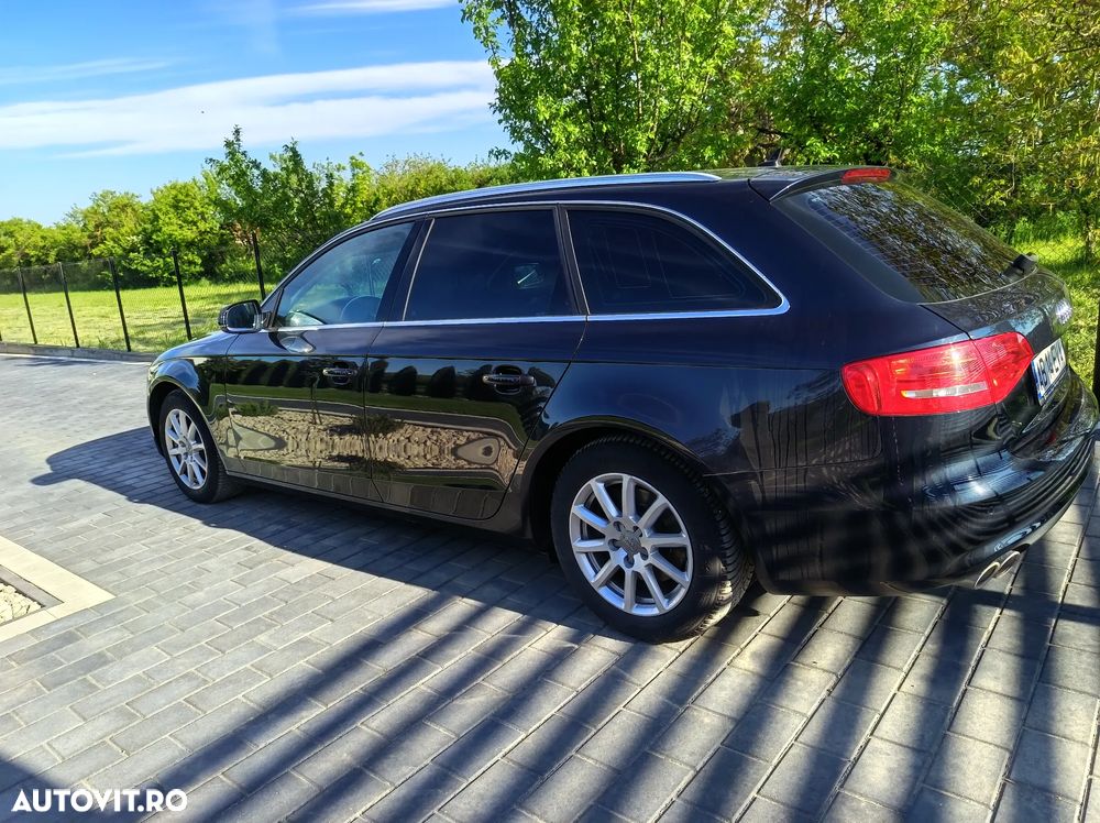 Audi A4 2.0 TDI DPF clean multitronic Ambiente - 12