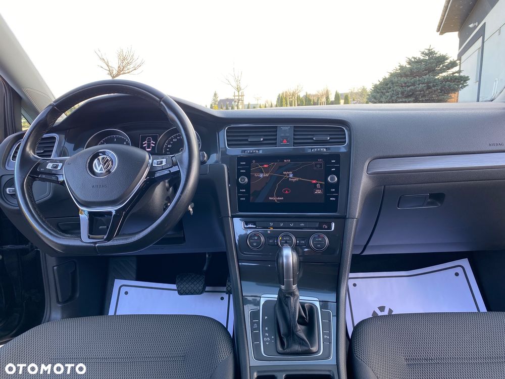 Volkswagen Golf 1.6 TDI SCR DSG Comfortline - 10