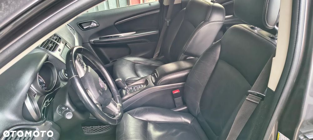 Dodge Journey - 12