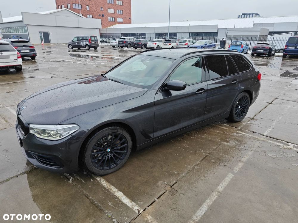 BMW Seria 5 520d xDrive Sport Line - 1