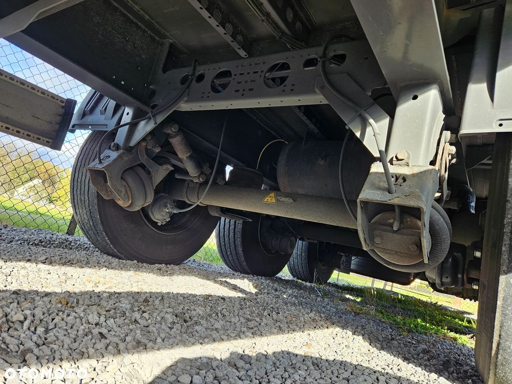 Krone SD naczepa firanka uszkodzona - 13