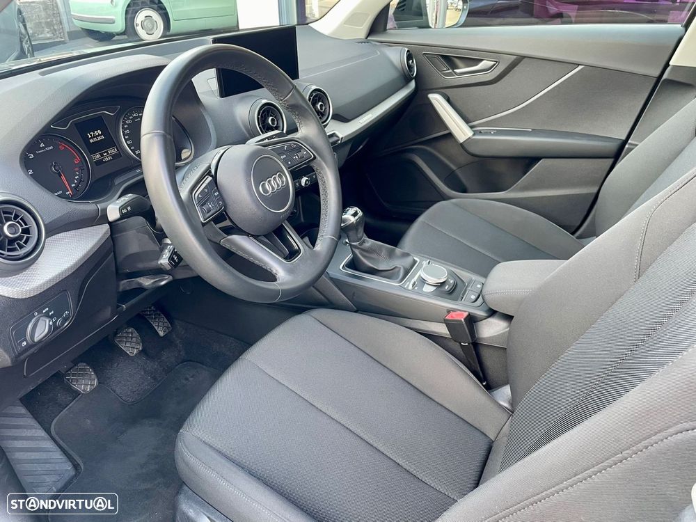 Audi Q2 30 TDI Advanced - 10