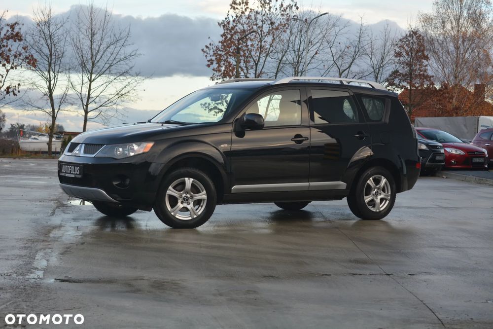 Mitsubishi Outlander - 19