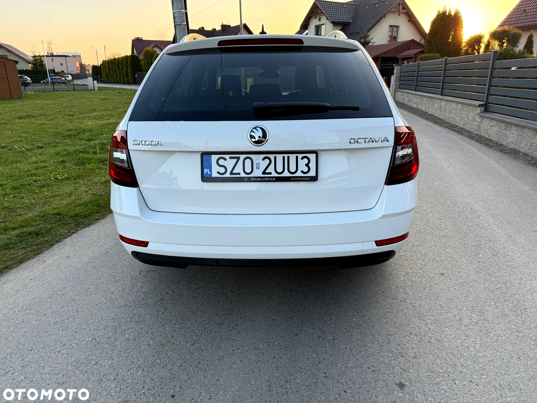 Skoda Octavia Combi 2.0 TDI DSG Style - 28
