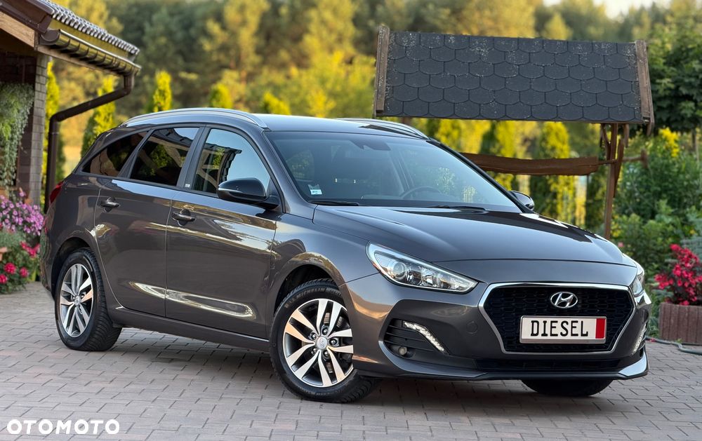 Hyundai i30 1.6 D Comfort - 14